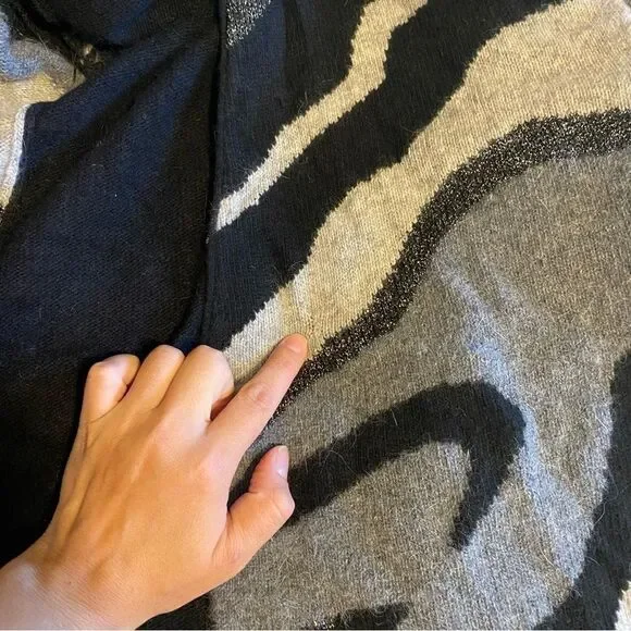 Outlander Vtg Sweater long open cardigan gray black metallic lambs wool angora M - Picture 6 of 8